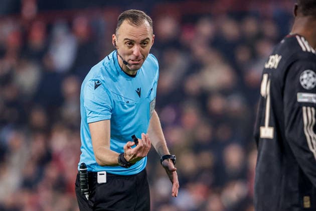 2026-01-28 PSV Eindhoven v FC Bayern Munich - UEFA Champions League 2025 26 League Phase MD8 EINDHOVEN, NETHERLANDS - JANUARY 28: Referee Joao Pinheiro looks on during the UEFA Champions League 2025 26 League Phase MD8 match between PSV Eindhoven and FC Bayern Munich at Philips Stadion on January 28, 2026 in Eindhoven, Netherlands. Eindhoven Philips Stadion Netherlands Content not available for redistribution in The Netherlands directly or indirectly through any third parties. Copyright: xBroerxvanxdenxBoomx