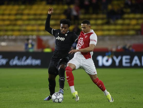 Juan Cabal of Juventus FC and Caio Henrique of AS Monaco during the Uefa Champions League 2025 26 season football match between AS Monaco and Juventus FC on 28 January 2026 at Stade Louis II, Monaco, Photo Nderim KACELI  Copyright: xNderimxKaceli IPAxSportx xipa-agency.netx xx IPA_70670625 IPA_Agency_IPA70670625