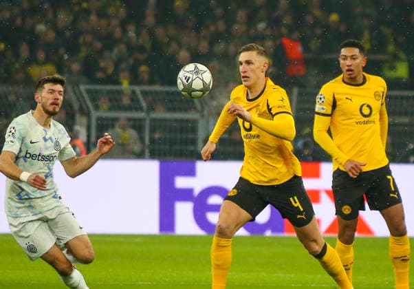 Football UEFA Champions League 2025 26, 8 Matchday League phase Borussia Dortmund vs Inter Milan Signal Iduna Park Stadion Dortmund Nico Schlotterbeck Borussia Dortmund, 4 Dortmund Copyright: xAymanxAlahmedx