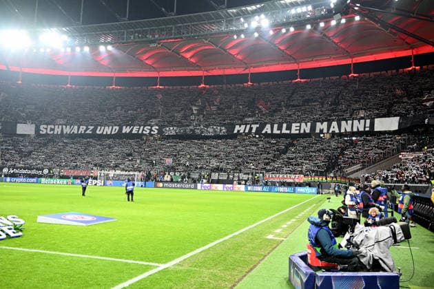 28 01 2026, xsltx, Football UEFA Champions League, Eintracht Frankfurt Tottenham Hotspur v l Fans Eintracht Frankfurt, Mood, Scarves, DFL DFB REGULATIONS PROHIBIT ANY USE OF PHOTOGRAPHS as IMAGE SEQUENCES and or QUASI VIDEO Frankfurt am Main