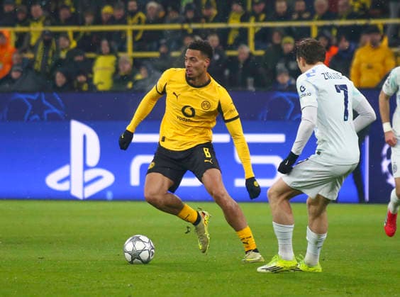 Football UEFA Champions League 2025 26, 8 Matchday League phase Borussia Dortmund vs Inter Milan Signal Iduna Park Stadion Dortmund Felix Nmecha Borussia Dortmund, 8 Piotr ZieliÅ ski Piotr Zielinski Inter Milan, 7 Dortmund Copyright: xAymanxAlahmedx