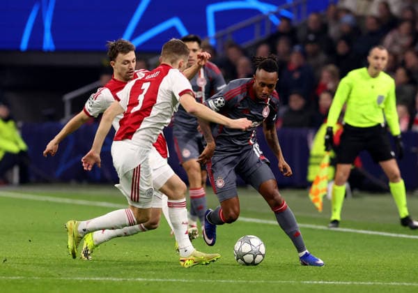 Gelson Martins of Olympiakos Piraeus with Anton Gaaei of AFC Ajax during the match AFC Ajax Amsterdam vs Olympiacos Piraues at the Johan Cruijff ArenA for the UEFA Champions League season 2025 2026 in AMSTERDAM, Netherlands on 28 january 2026