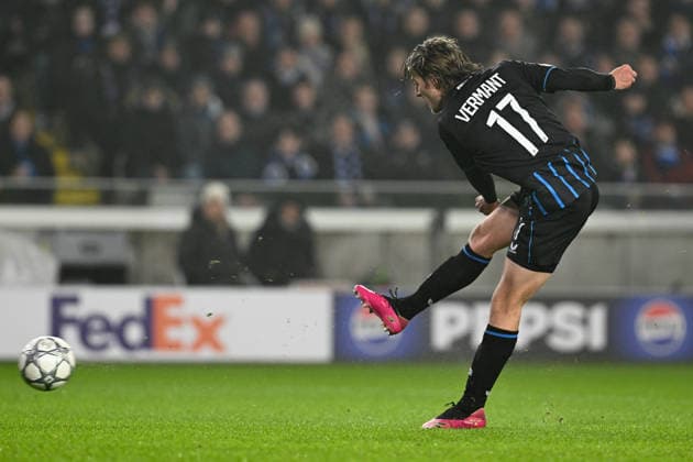 260127 Club Brugge vs Marseille Romeo Vermant (17) of Club Brugge scores the 2-0 goal during the Uefa Champions League 8th matchday in the League phase game in season 2025 - 2026 between Club Brugge KV and Olympique de Marseille on January 28 , 2026 in Brugge, Belgium. (Photo by David Catry Isosport) Brugge Belgium  Copyright: xDavidxCatryx 20260128DC2_7349