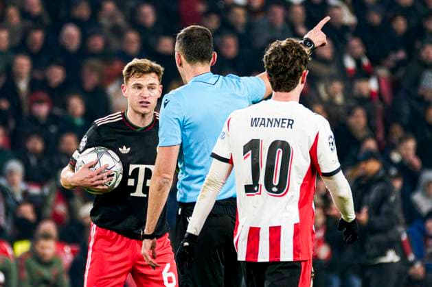 Joshua Kimmich of FC Bayern Munchen is in discussion with Referee Joao Pinheiro PSV Eindhoven v FC Bayern Munchen, UEFA Champions League 2025 26 League Phase MD8, PSV Eindhoven v FC Bayern Munchen, PSV Stadion, January 28, 2026, Eindhoven, Netherlands.