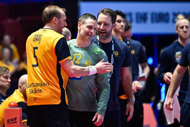 MALMÖ, SWEDEN 20260128 Sweden s goalkeeper Andreas Palicka is celebrated by Max Darj after a double save during the European Handball Championship s intermediate round match between Switzerland and Sweden at Malmö Arena, Malmö, Sweden, January 28, 2026 MALMÖ SWEDEN x50090x  Copyright: xJohanxNilsson TTx EUROPEAN HANDBALL CHAMPIONSHIP 2026 SWITZERLAND-SWEDEN