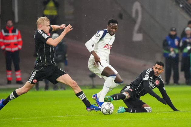 Duel Wilson Odobert Tottenham Hotspur, 28 vs Nathaniel Brown Eintracht Frankfurt Frankfurt 28 01 2026 Eintracht Frankfurt vs Tottenham Hotspurs, Deutsche Bank Park, Matchday 8 Champions League