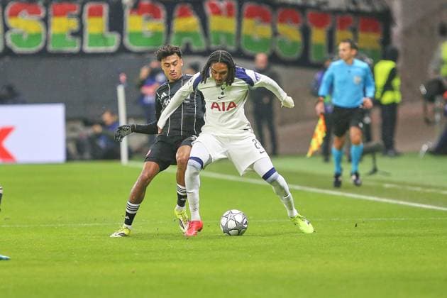 Frankfurt Main, Hesse, Germany, 28 01 2026 Waldstadion Deutsche Bank Park UEFA Champions League 2025 26 Eintracht Frankfurt Tottenham Hotspur Nathaniel Brown 21, Eintracht Frankfurt and Djed Spence 24, Tottenham Copyright: xdtsxNachrichtenagenturx dts_103981