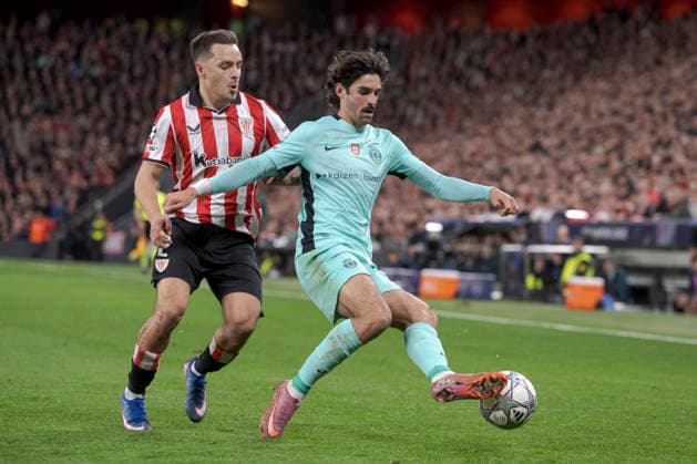 UEFA Champions League Athletic Club vs Sporting Clube de Portugal Francisco Trincao of Sporting Clube de Portugal attempt to hold possession whilst under pressure from Andoni Gorosabel of Athletic Club during Champions League 2025-26 League phase match between Athletic Club and Sporting Clube de Portugal at San mames stadium. Bilbo (Basque Country). January 28, 2026. (Gari Garaialde Bostok Photo) Bilbao Bizkaia Spain Editorial Use Only  Copyright: xGarikoitzxGaraialdex xBostokxPhotox Bostok Photo GarixGaraialdex GG2601280132