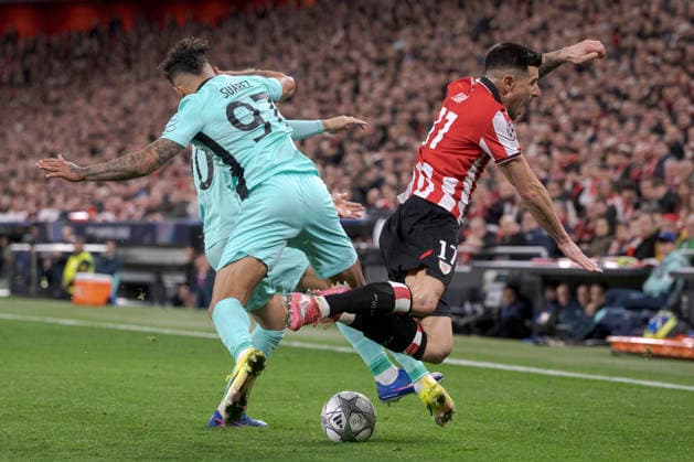 UEFA Champions League Athletic Club vs Sporting Clube de Portugal Luis Suarez of Sporting Clube de Portugal and Yuri Berchiche of Athletic Club in action during Champions League 2025-26 League phase match between Athletic Club and Sporting Clube de Portugal at San mames stadium. Bilbo (Basque Country). January 28, 2026. (Gari Garaialde Bostok Photo) Bilbao Bizkaia Spain Editorial Use Only  Copyright: xGarikoitzxGaraialdex xBostokxPhotox Bostok Photo GarixGaraialdex GG2601280229