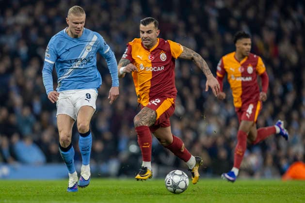 28th January 2026; Etihad Stadium, Manchester, England; UEFA Champions League Football, Manchester City versus Galatasaray; Erling Haland of Manchester City under pressure from Abdulkerim Bardakci of Galatasaray  TimxWilliams Content restricted for UK based newspaper
