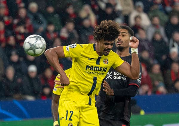 Header duel between Header duel between Renato Veiga FC Villareal, 12 and Loic BADE Bayer 04 Leverkusen, 5 Bayer 04 Leverkusen FC Villareal, Leverkusen, BayArena, 28 01 2026, GER, Herren, UEFA Champions League, Season 2025 2026 UEFA regulations prohibit any use of photographs as image sequences and or quasi video Copyright: HMBxMedia xMarcoxBader