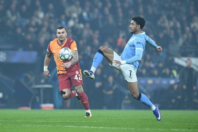 Manchester City v Galatasaray - UEFA Champions League MANCHESTER, UNITED KINGDOM - JANUARY 28: Galatasaray player Abdulkerim Bardakci (42) in action against his opponent during the UEFA Champions League Matchday 8 match against Manchester City at Etihad Stadium in Manchester, United Kingdom, on January 28, 2026. Rasid Necati Aslim Anadolu Manchester United, ManU Kingdom. Editorial use only. Please get in touch for any other usage.  Copyright: x2026xAnadoluxRasidxNecatixAslimx