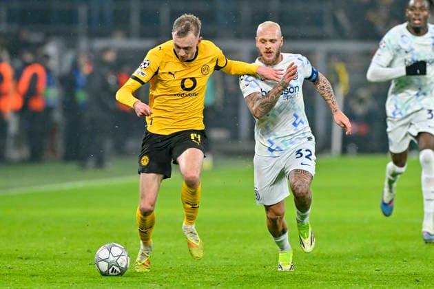 from left in duel Maximilian Beier Dortmund 14 Federico Dimarco Inter 32 28 01 2026 Soccer, Champions League, Borussia Dortmund vs Inter Milan , Signal Iduna Park, Dortmund, Copyright: xpepphotox xHorstxMauelshagenx pep00321, pep_20260128_hm_262776