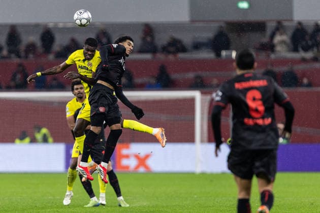 UEFA Champions League Bayer 04 Leverkusen Villarreal FC 28 01 2026 Thomas Partey Villarreal FC, 16 , Malik Tillman Bayer 04 Leverkusen, 10 UEFA Champions League Bayer 04 Leverkusen Villarreal FC BayArena, Leverkusen 28 01 2026 Copyright: xBEAUTIFULxSPORTS Buriakovx