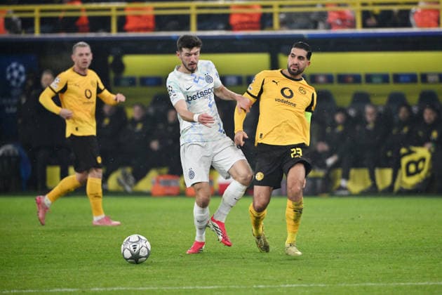 Petar Sucic Inter Milan , Emre Can Borussia Dortmund , v li 28 01 2026, Football, UEFA Champions League 2025 2026, Matchday 8, Borussia Dortmund Inter Milan UEFA regulations prohibit any use of photographs as image sequences and or quasi video Dortmund Signal Iduna Park Nordrhein Westfalen Germany Team2