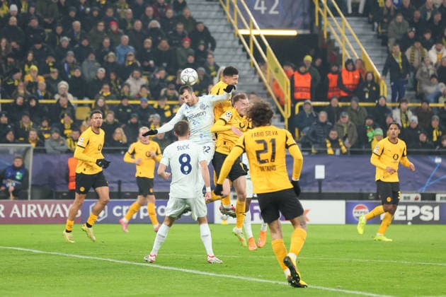 Header Henrikh Mkhitaryan Inter Milan , Jobe Bellingham Borussia Dortmund , Petar Sucic Inter Milan , Maximilian Beier Borussia Dortmund GER, Borussia Dortmund vs Inter Milan, Football, Champions League, Matchday 8, Season 2025 2026, 28 01 2026 DFL REGULATES PROHIBIT ANY USE OF PHOTOGRAPHS AS IMAGE SEQUENCES AND OR QUASI VIDEO GER, Borussia Dortmund vs Inter Milan, Football, Champions League, Matchday 8, Season 2025 2026, 28 01 2026 Dortmund Copyright: xEibner-Pressefoto FrankxZeisingx EP_FZG