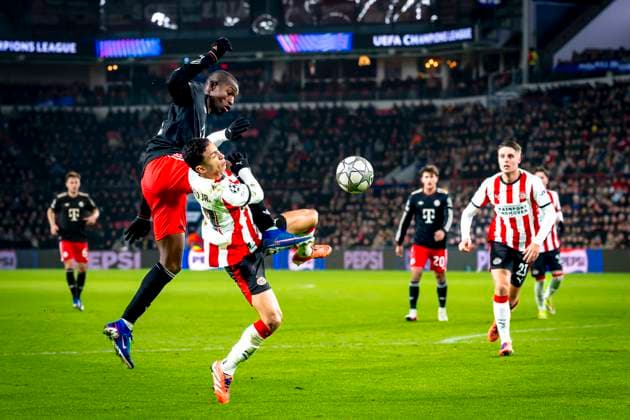 SC Bayern Munchen forwarder Nicolas Jackson, PSV Eindhoven defender Mauro Jï¿½nior during the match PSV Eindhoven vs FC Bayern Munchen at the Philips stadium for the Champions League phase Matchday 8 season 2025 2026 in EINDHOVEN, Netherlands on 28 01 2026, Photo by Marcel van Dorst EYE4IMAGES