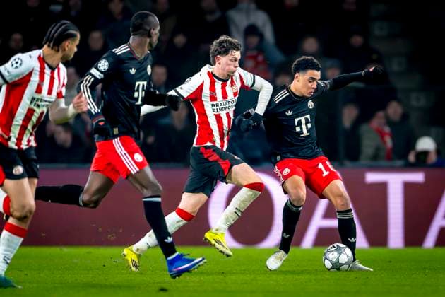 PSV Eindhoven midfielder Paul Wanner, SC Bayern Munchen midfielder Jamal Musiala during the match PSV Eindhoven vs FC Bayern Munchen at the Philips stadium for the Champions League phase Matchday 8 season 2025 2026 in EINDHOVEN, Netherlands on 28 01 2026, Photo by Marcel van Dorst EYE4IMAGES