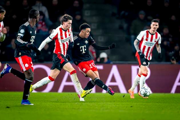 PSV Eindhoven midfielder Paul Wanner, SC Bayern Munchen midfielder Jamal Musiala during the match PSV Eindhoven vs FC Bayern Munchen at the Philips stadium for the Champions League phase Matchday 8 season 2025 2026 in EINDHOVEN, Netherlands on 28 01 2026, Photo by Marcel van Dorst EYE4IMAGES