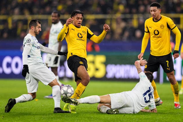 DORTMUND, GERMANY - JANUARY 28: Filippo Mane of Borussia Dortmund is challenged by Henrikh Mkhitaryan of FC Internazionale and Francesco Acerbi of FC Internazionale during the UEFA Champions League 2025 26 League Phase MD8 match between Borussia Dortmund and FC Internazionale Milano at BVB Stadion Dortmund on January 28, 2026 in Dortmund, Germany. (Photo by Rene Nijhuis) SPO  Copyright: xRenexNijhuis