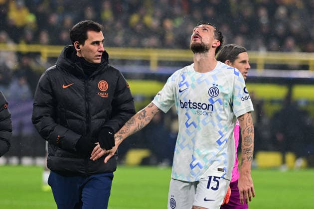Francesco Acerbi FC Internazionale Milano, 15 injured, Borussia Dortmund vs Inter Milan, Football, Champions League, Group stage, Matchday 8, 28 01 2026 Dortmund North Rhine-Westphalia Germany Copyright: xkolbert-press MarcxNiemeyerx