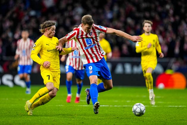 January 28, 2026, Madrid, Madrid, Spain: Alexander Sorloth of Atletico de Madrid and Patrick Berg of FK Bodo Glimt in action during the UEFA Champions League 2025 26 League Phase MD8 match between Atletico de Madrid and FK Bodo Glimt at Riyadh Air Metropolitano stadium on January 28, 2026 in Madrid, Spain. Madrid Spain - ZUMAa181 20260128_zaa_a181_138 Copyright: xOscarxJ.xBarrosox