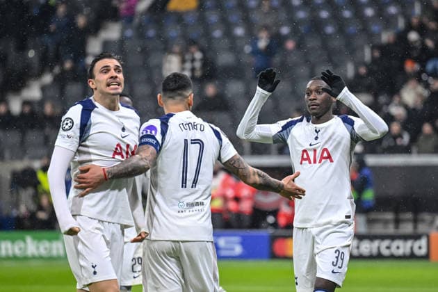 Randal Kolo Muani Tottenham Hotspur celebrates after scoring his team s first goal with teammates during the UEFA Champions League 2025 26 League Phase MD8 match between Eintracht Frankfurt and Tottenham Hotspur at Frankfurt Stadion on January 28, 2026 in Frankfurt am Main, Germany Photo by Harry Langer DeFodi Images