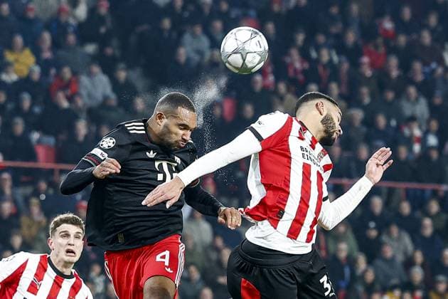 EINDHOVEN , 28-01-2026 , Philips Stadium , season 2025 2026 , UEFA Champions League football , League phase matchday 8 , match between PSV and Bayern Munchen , picture shows Bayern Munchen player Jonathan Tah and PSV player Ismael Saibari PSV - Bayern Munchen  x201145902x Copyright:
