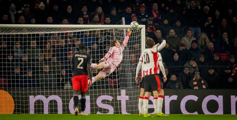 Eindhoven, Netherlands, 28th Jan 2026 Jonas Urbig FCB PSV Eindhoven FC Bayern Munich 28 01 2026