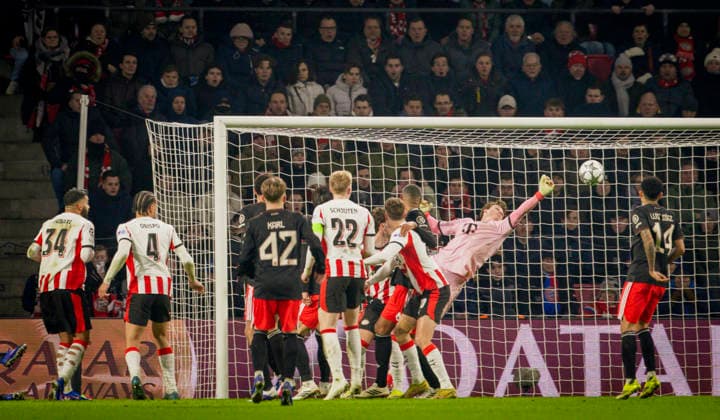 Eindhoven, Netherlands, 28th Jan 2026 Jonas Urbig FCB PSV Eindhoven FC Bayern Munich 28 01 2026