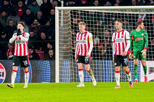 Paul Wanner of PSV Eindhoven, Jerdy Schouten of PSV Eindhoven and Joey Veerman of PSV Eindhoven looks dejected after conceding his sides first goal PSV Eindhoven v FC Bayern Munchen, UEFA Champions League 2025 26 League Phase MD8, PSV Eindhoven v FC Bayern Munchen, PSV Stadion, January 28, 2026, Eindhoven, Netherlands.