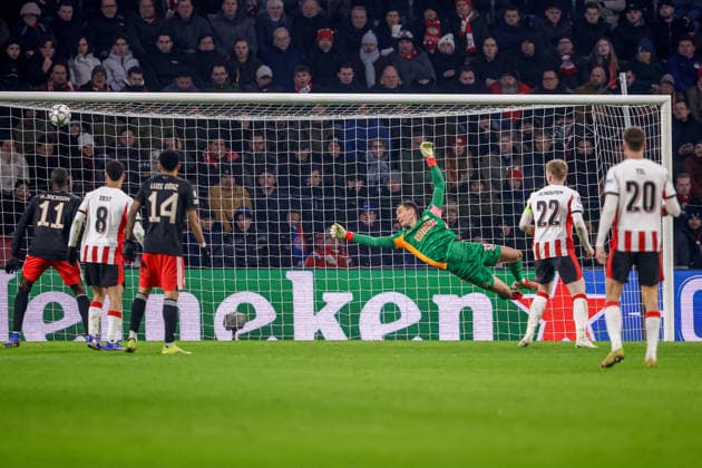 2026-01-28 PSV Eindhoven v FC Bayern Munich - UEFA Champions League 2025 26 League Phase MD8 EINDHOVEN, NETHERLANDS - JANUARY 28: Goalkeeper Matej Kovar of PSV Eindhoven looks on during the UEFA Champions League 2025 26 League Phase MD8 match between PSV Eindhoven and FC Bayern Munich at Philips Stadion on January 28, 2026 in Eindhoven, Netherlands. Eindhoven Philips Stadion Netherlands Content not available for redistribution in The Netherlands directly or indirectly through any third parties. Copyright: xBroerxvanxdenxBoomx