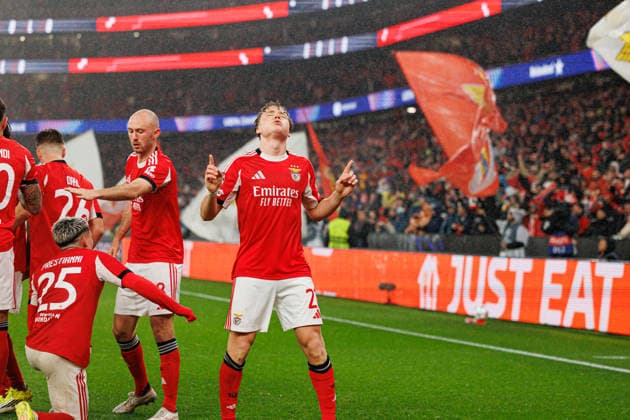 Andreas Schjelderup seen celebrating after goal seen during Champions League phase game between SL Benfica and Real Madrid CF (Maciej Rogowski Ball Raw Images) Lisbon Estadio da Luz Portugal Copyright: xMaciejxRogowskix maciejrogowski_benfica_realmadrid_2526-54
