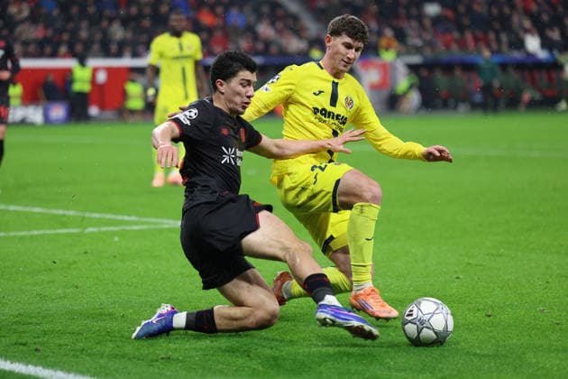 GER, UEFA CL, matchday 8, league phase, Bayer 04 Leverkusen GER vs FC Villarreal CF ESP , 28 01 2026, BayArena, Leverkusen, GER, UEFA CL, matchday 8, league phase, Bayer 04 Leverkusen GER vs FC Villarreal CF ESP , , pictured Ibrahim Maza Leverkusen 30 , in a duel against Pau Navarro Villarreal CF 26 , nordphotoxGmbHx xMeuter nph00351
