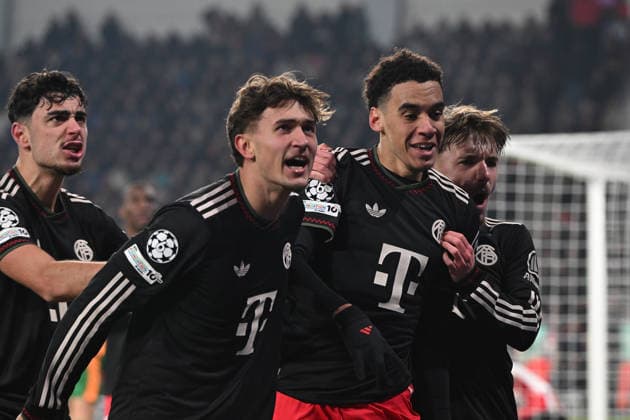 28 01 2026, xjrdrx, Football UEFA Champions League, PSV Eindhoven FC Bayern Muenchen v l Torjubel nach dem Tor zum celebrating the goal celebrate 0 1 durch Jamal Musiala FC Bayern Muenchen DFL DFB REGULATIONS PROHIBIT ANY USE OF PHOTOGRAPHS as IMAGE SEQUENCES and or QUASI VIDEO Eindhoven