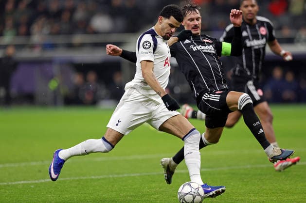 28 01 2026, xovx, Football UEFA Champions League, Eintracht Frankfurt Tottenham Hotspur v l Dominic Solanke Tottenham Hotspur m with the goal to 0 2, Robin Koch Eintracht Frankfurt DFL DFB REGULATIONS PROHIBIT ANY USE OF PHOTOGRAPHS as IMAGE SEQUENCES and or QUASI VIDEO emspor Frankfurt am Main