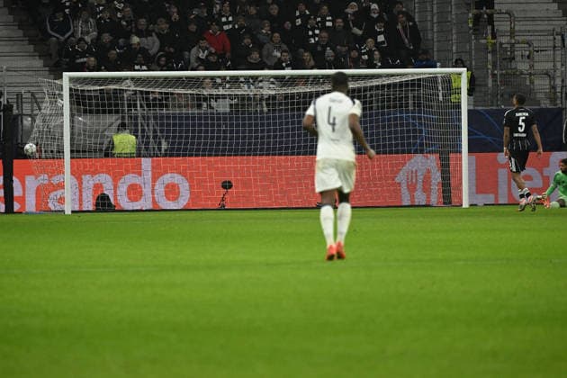 28 01 2026, xjhx, Football UEFA Champions League, Eintracht Frankfurt Tottenham Hotspur v l Aurele Amenda Eintracht Frankfurt on goal to 0 2 Frankfurt am Main