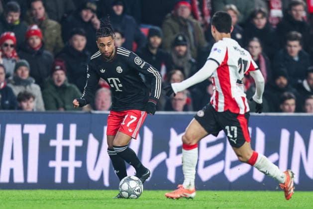Soccer Champions League Matchday 8 PSV Eindhoven FC Bayern Munich on 28 01 2026 at Philips Stadium in Eindhoven Michael Olise Munich , left Mauro Junior Eindhoven , right xJRx