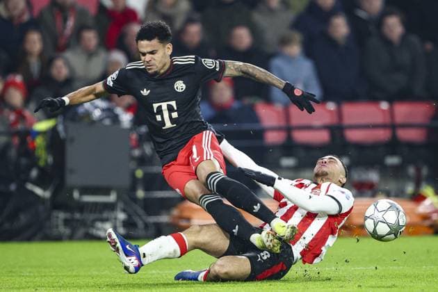 EINDHOVEN , 28-01-2026 , Philips Stadium , season 2025 2026 , UEFA Champions League football , League phase matchday 8 , match between PSV and Bayern Munchen , picture shows Bayern Munchen player Luis Diaz and PSV player Sergino Dest PSV - Bayern Munchen  x201146478x Copyright: