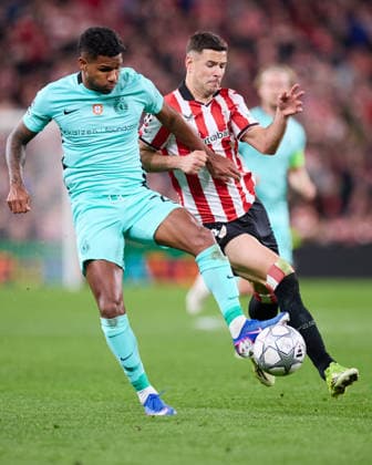 January 28, 2026, Bilbao, Vizcaya, Spain: Matheus Reis of Sporting CP competes for the ball with Gorka Guruzeta of Athletic Club during the UEFA Champions League 2025 26 League Phase MD8 match between Athletic Club and Sporting Clube de Portugal at San Mames on January 28, 2026, in Bilbao, Spain. Bilbao Spain - ZUMAa181 20260128_zaa_a181_187 Copyright: xRicardoxLarreinax