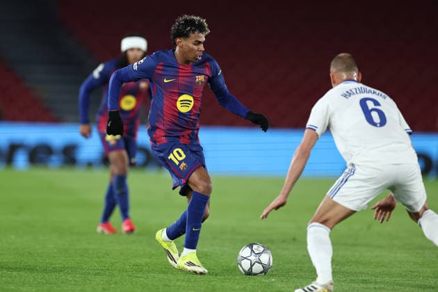 Barcelona v Copenhagen FC - UEFA Champions League BARCELONA, SPAIN - JANUARY 28: Lamine Yamal of Barcelona in action against Pantelis Hatzidiakos of Copenhagen during the UEFA Champions League phase Matchday 8 match between Barcelona and Copenhagen at Camp Nou Stadium in Barcelona, Spain on January 28, 2026. Adria Puig Anadolu Barcelona Spain. Editorial use only. Please get in touch for any other usage.  Copyright: x2026xAnadoluxAdriaxPuigx