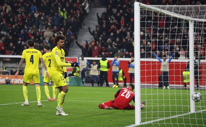 Arnau Tenas Villarreal CF 25 beaten Goal for 3 0 by Alejandro Grimaldo Bayer Leverkusen, 20 GER, Bayer 04 Leverkusen vs Villarreal CF, Football, Champions League, Matchday 8, Season 2025 2026, 28 01 2026 GER, Bayer 04 Leverkusen vs Villarreal CF, Football, Champions League, Matchday 8, Season 2025 2026, 28 01 2026 Leverkusen Copyright: xEibner-Pressefotox xThomasxStoeckerx EP_TSR