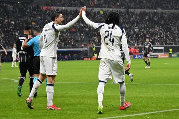 28 01 2026, xsltx, Football UEFA Champions League, Eintracht Frankfurt Tottenham Hotspur v l Joao Palhinha Tottenham Hotspur Djed Spence Tottenham Hotspur DFL DFB REGULATIONS PROHIBIT ANY USE OF PHOTOGRAPHS as IMAGE SEQUENCES and or QUASI VIDEO
