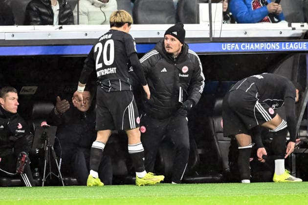 28 01 2026, xsltx, Football UEFA Champions League, Eintracht Frankfurt Tottenham Hotspur v l Ritsu Doan Eintracht Frankfurt Interim Coach Alexander Alex Meier Eintracht Frankfurt DFL DFB REGULATIONS PROHIBIT ANY USE OF PHOTOGRAPHS as IMAGE SEQUENCES and or QUASI VIDEO
