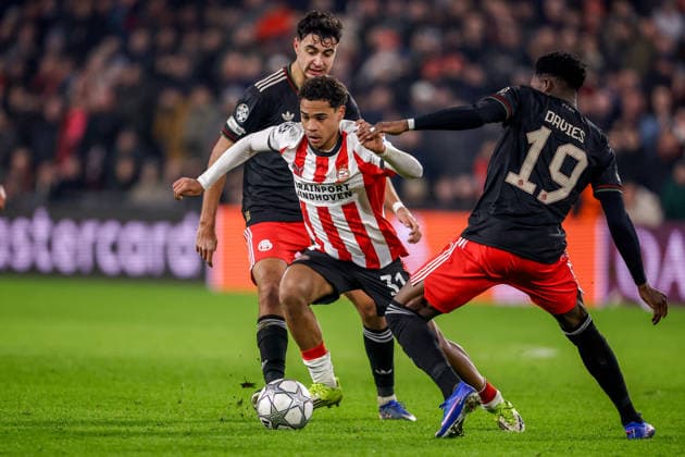 2026-01-28 PSV Eindhoven v FC Bayern Munich - UEFA Champions League 2025 26 League Phase MD8 EINDHOVEN, NETHERLANDS - JANUARY 28: Noah Fernandez of PSV Eindhoven runs with the ball during the UEFA Champions League 2025 26 League Phase MD8 match between PSV Eindhoven and FC Bayern Munich at Philips Stadion on January 28, 2026 in Eindhoven, Netherlands. Eindhoven Philips Stadion Netherlands Content not available for redistribution in The Netherlands directly or indirectly through any third parties. Copyright: xBroerxvanxdenxBoomx