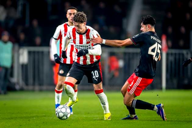 PSV Eindhoven midfielder Paul Wanner, SC Bayern Munchen midfielder Aleksander Pavlovic during the match PSV Eindhoven vs FC Bayern Munchen at the Philips stadium for the Champions League phase Matchday 8 season 2025 2026 in EINDHOVEN, Netherlands on 28 01 2026, Photo by Marcel van Dorst EYE4IMAGES