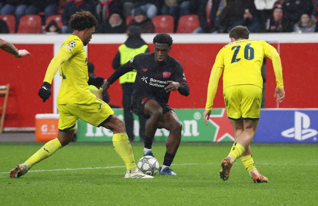 v l Renato Veiga Villarreal CF 12 , Ernest Poku Bayer Leverkusen, 19 , Pau Navarro Villarreal CF 26 GER, Bayer 04 Leverkusen vs Villarreal CF, Football, Champions League, Matchday 8, Season 2025 2026, 28 01 2026 GER, Bayer 04 Leverkusen vs Villarreal CF, Football, Champions League, Matchday 8, Season 2025 2026, 28 01 2026 Leverkusen Copyright: xEibner-Pressefotox xThomasxStoeckerx EP_TSR