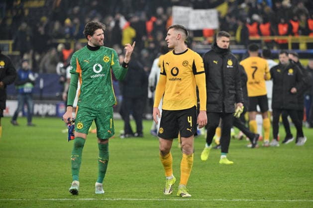Goalkeeper Gregor Kobel Borussia Dortmund , Nico Schlotterbeck Borussia Dortmund , v li , 28 01 2026, Football, UEFA Champions League 2025 2026, Matchday 8, Borussia Dortmund Inter Milan UEFA regulations prohibit any use of photographs as image sequences and or quasi video Dortmund Signal Iduna Park Nordrhein Westfalen Germany Team2