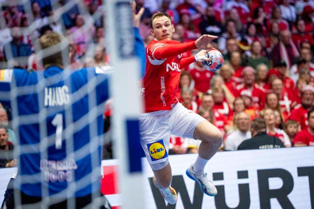 European Men s Handball Championship Denmark Norway Denmark s Mathias Gidsel in action with Norway s goalkeeper Robin Haug during the EHF Euro 2026 main round men s handball match between Denmark and Norway at Jyske Bank Boxen in Herning, Wednesday, January 28, 2026 Photo Bo Amstrup Ritzau Scanpix , Herning Denmark Mors  Copyright: BoxAmrstrupx xRitzauxScanpix BoxAmstrupx spdk20260128-230736-L