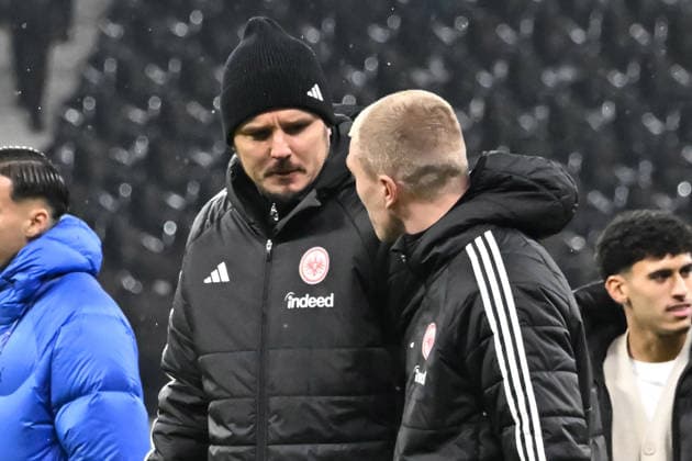 28 01 2026, xsltx, Football UEFA Champions League, Eintracht Frankfurt Tottenham Hotspur v l Interim coach Alexander Alex Meier Eintracht Frankfurt Rasmus Kristensen Eintracht Frankfurt with mask DFL DFB REGULATIONS PROHIBIT ANY USE OF PHOTOGRAPHS as IMAGE SEQUENCES and or QUASI VIDEO